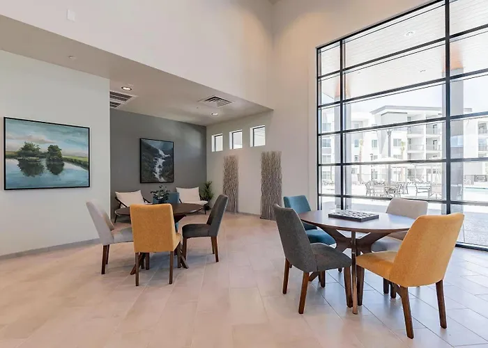 Apartment Landing Spectacular 2Bd Pool Clubhouse *